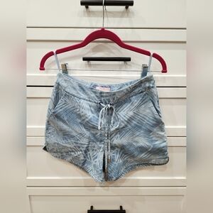 NEW Ted Baker Palm Leaf Shorts